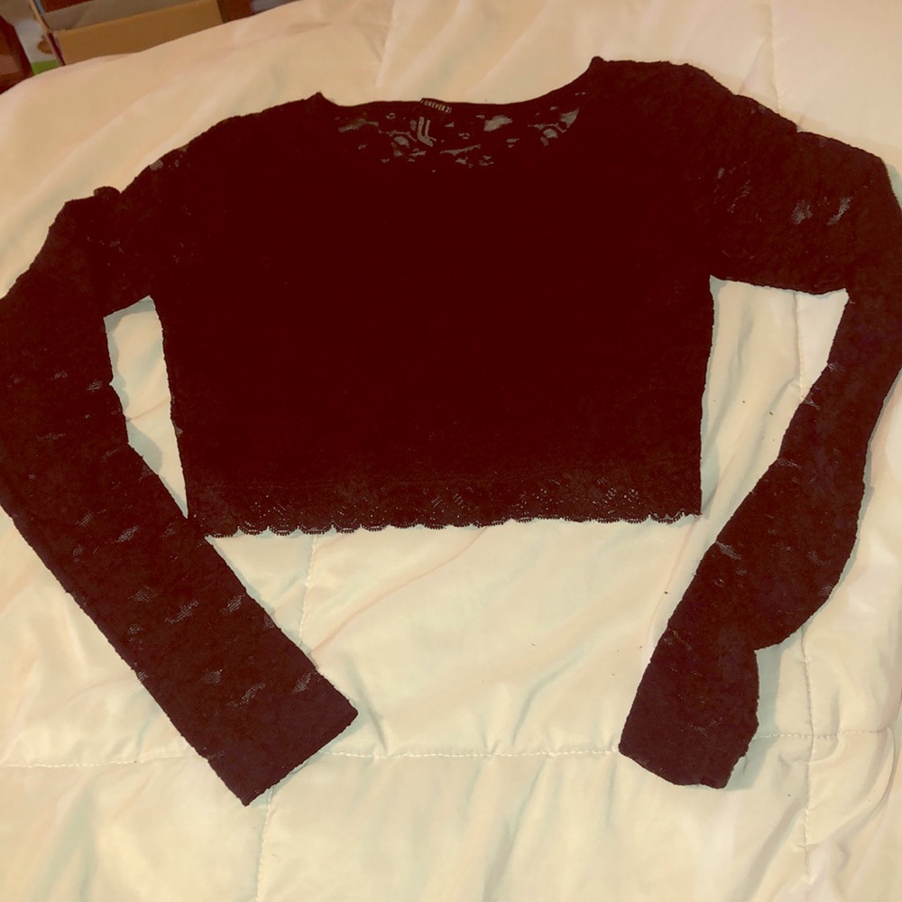 Lace crop top - long sleeve